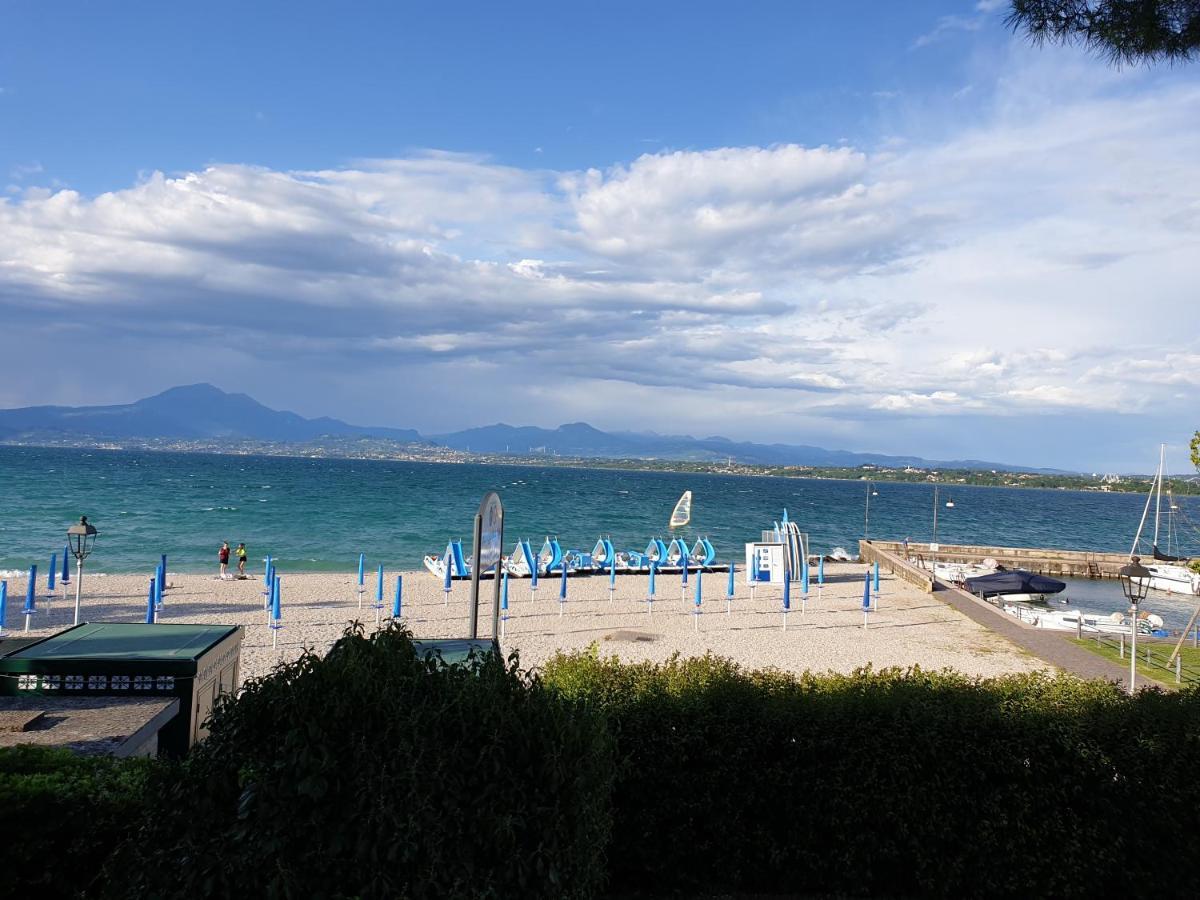 Hotel La Favorita Peschiera del Garda Exterior foto
