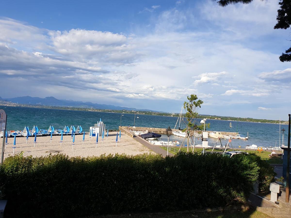 Hotel La Favorita Peschiera del Garda Exterior foto