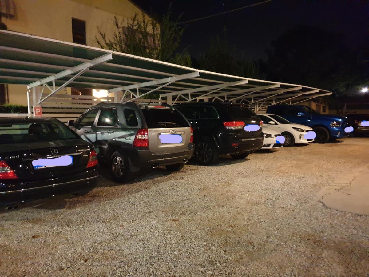 Hotel La Favorita Peschiera del Garda Exterior foto